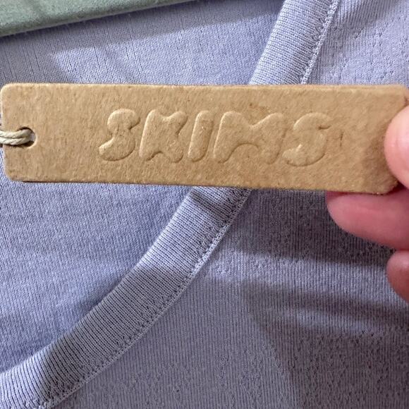 SKIMS Logo Pointelle LS Cropped Cardigan Top in Lavender Purple, size L - Picture 5 of 10